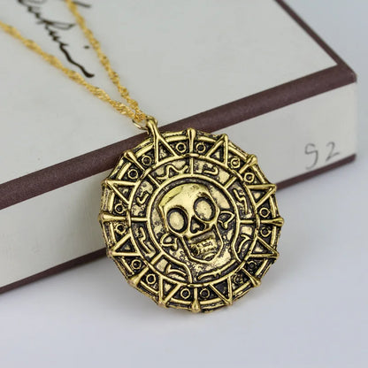 Movie Accessories Caribbean Akg Pirates Aztec Gold Color Coin Necklace Retro Skull Pendant Punk Hip Hop Necklace