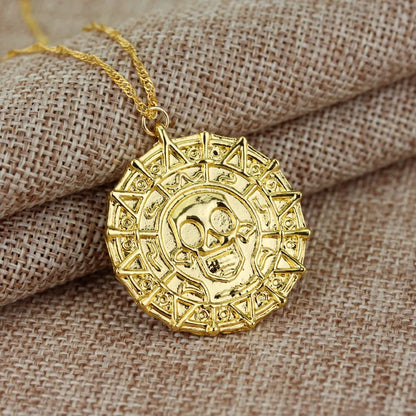 Movie Accessories Caribbean Akg Pirates Aztec Gold Color Coin Necklace Retro Skull Pendant Punk Hip Hop Necklace