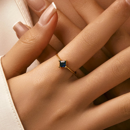 925 Sterling Silver Simple Square Royal Blue CZ Ring