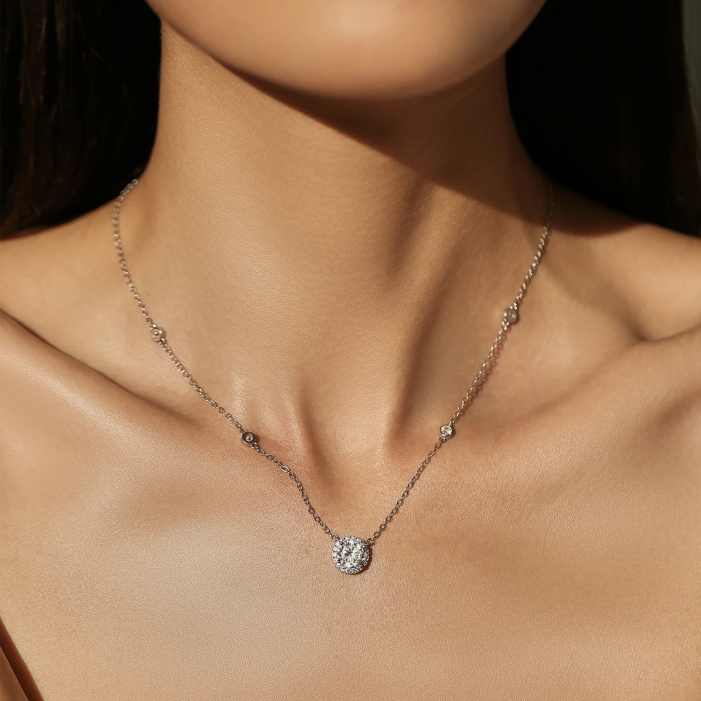 925 Sterling Silver Round Clear Zirconia Necklace