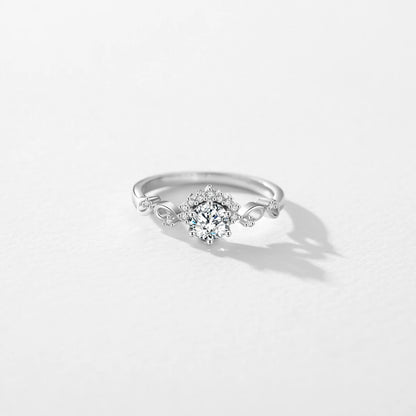 925 Sterling Silver CZ Detailed Ring