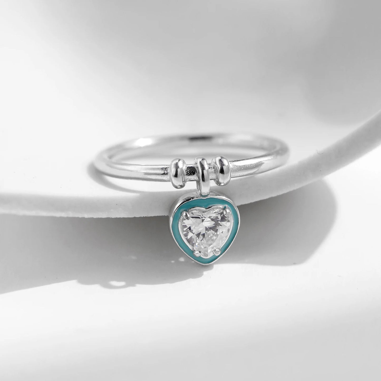 925 Sterling Silver Green Enamel Heart Charm Ring