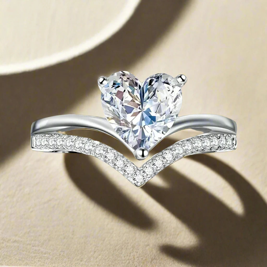 Delicate Silver Color White Zircon Stones Heart Ring