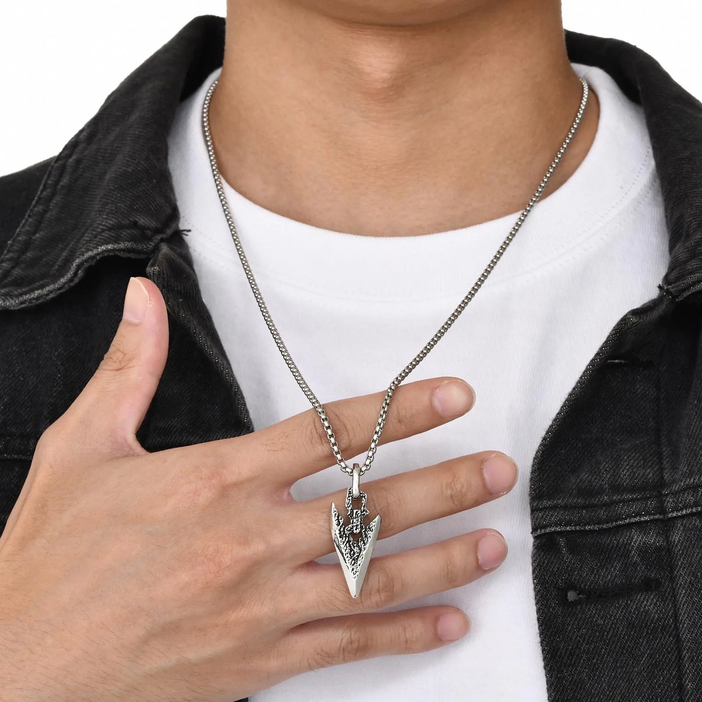 Spear Point Arrowhead Necklaces for Men, Cool Punk Stainless Steel Arrow Pendant Collar with Box Chain Gift Jewelry