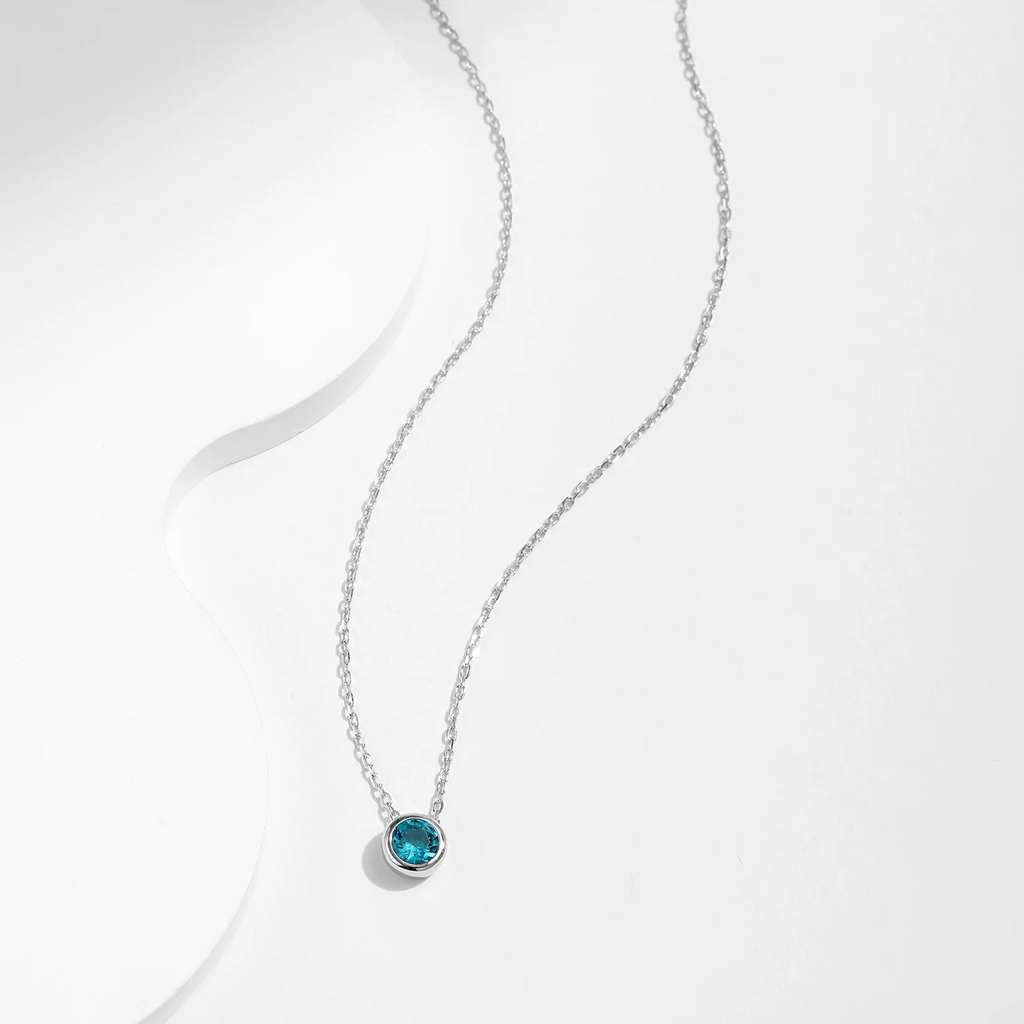 925 Sterling Silver Teal Round Zirconia Pendant Necklace