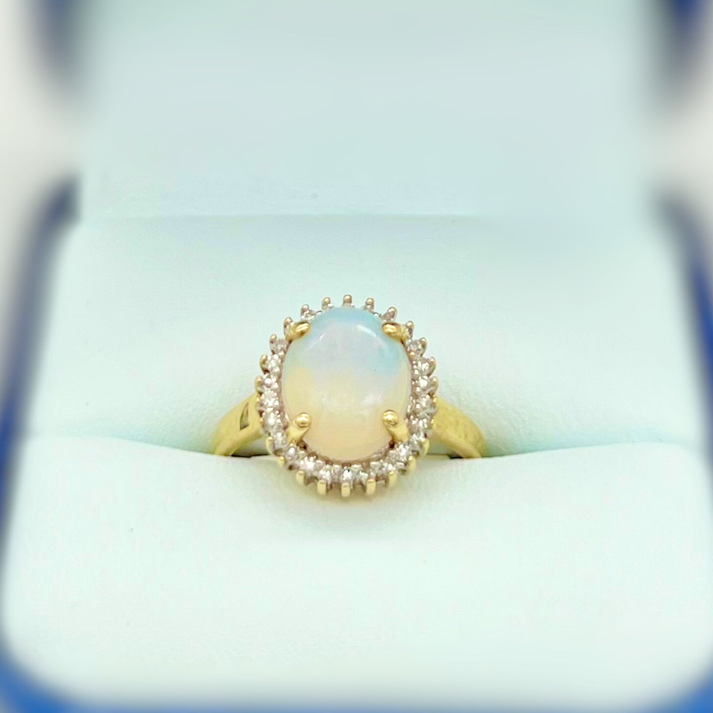 9ct, Opal & Diamond